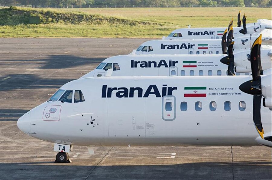 İran'da yolcu uçağı düştü: 66 kişi hayatını kaybetti
İran'da Tahran'dan Yasuj'a uçan bir yolcu uçağının İsfehan yakınlarına düştüğü açıklandı. Uçakta bulunan 66 kişinin öldüğü belirtildi.