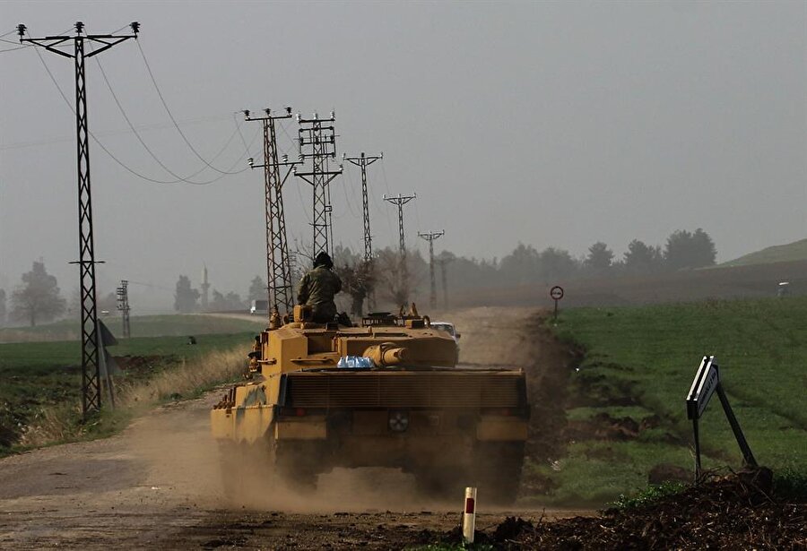 Afrin'de etkisiz hale getirilen terörist sayısı 1614 oldu
TSK'nın Afrin'e Zeytin Dalı Harekatı'nda bugün 30. gününde, Türk Silahlı Kuvvetleri'nce, Zeytin Dalı Harekatı'nın başlangıcından bu yana 1614 teröristin etkisiz hale getirildiği bildirildi.