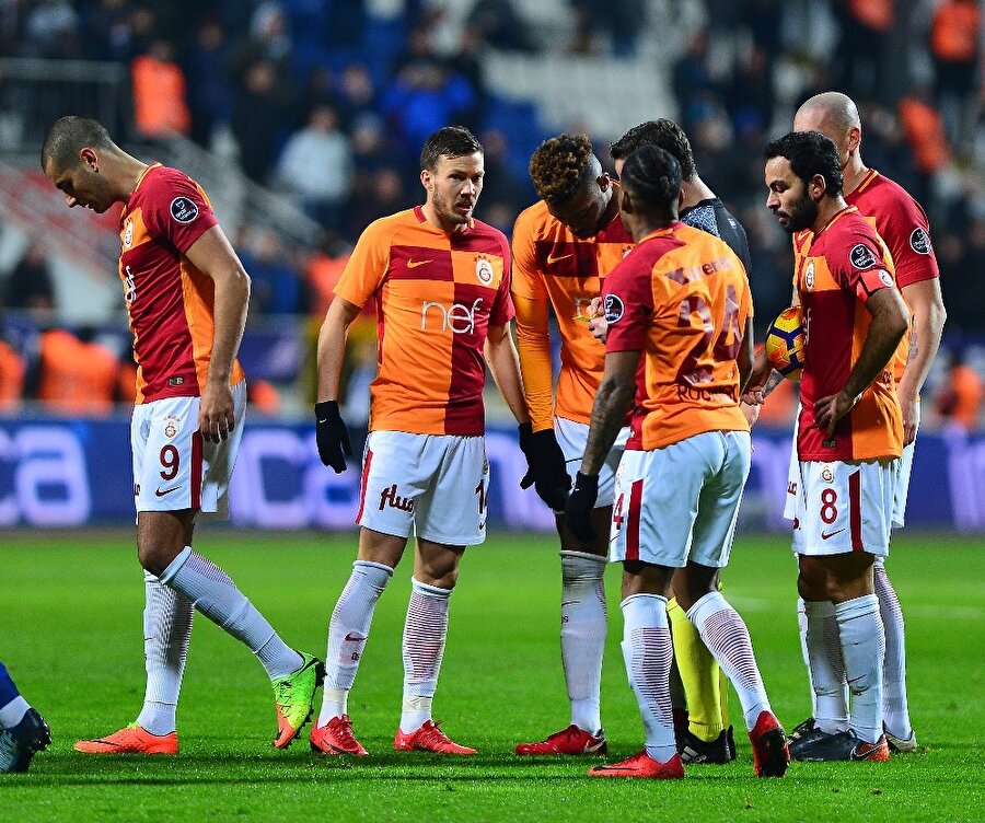 Galatasaray liderliğe veda etti
