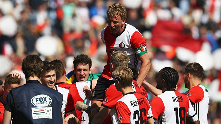 
                                    
                                    Kuyt, 1 Temmuz 2015'te Feyenoord'a imza attı. Hollandalı futbol efsanesi 2017'de kariyerine nokta koydu. 
                                
                                