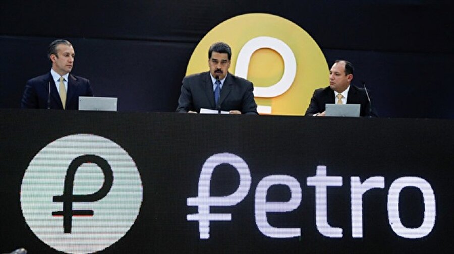 Venezuela'nın dijital parası 'Petro' ilk gününde 735 milyon dolar yatırım aldı
Devlet Başkanı Nicholas Maduro, ülke televizyonunda yaptığı açıklamada kripto para biriminin ön satışlarının ilk gününde 735 milyon dolar değerinde 'Petro' satıldığını bildirdi.