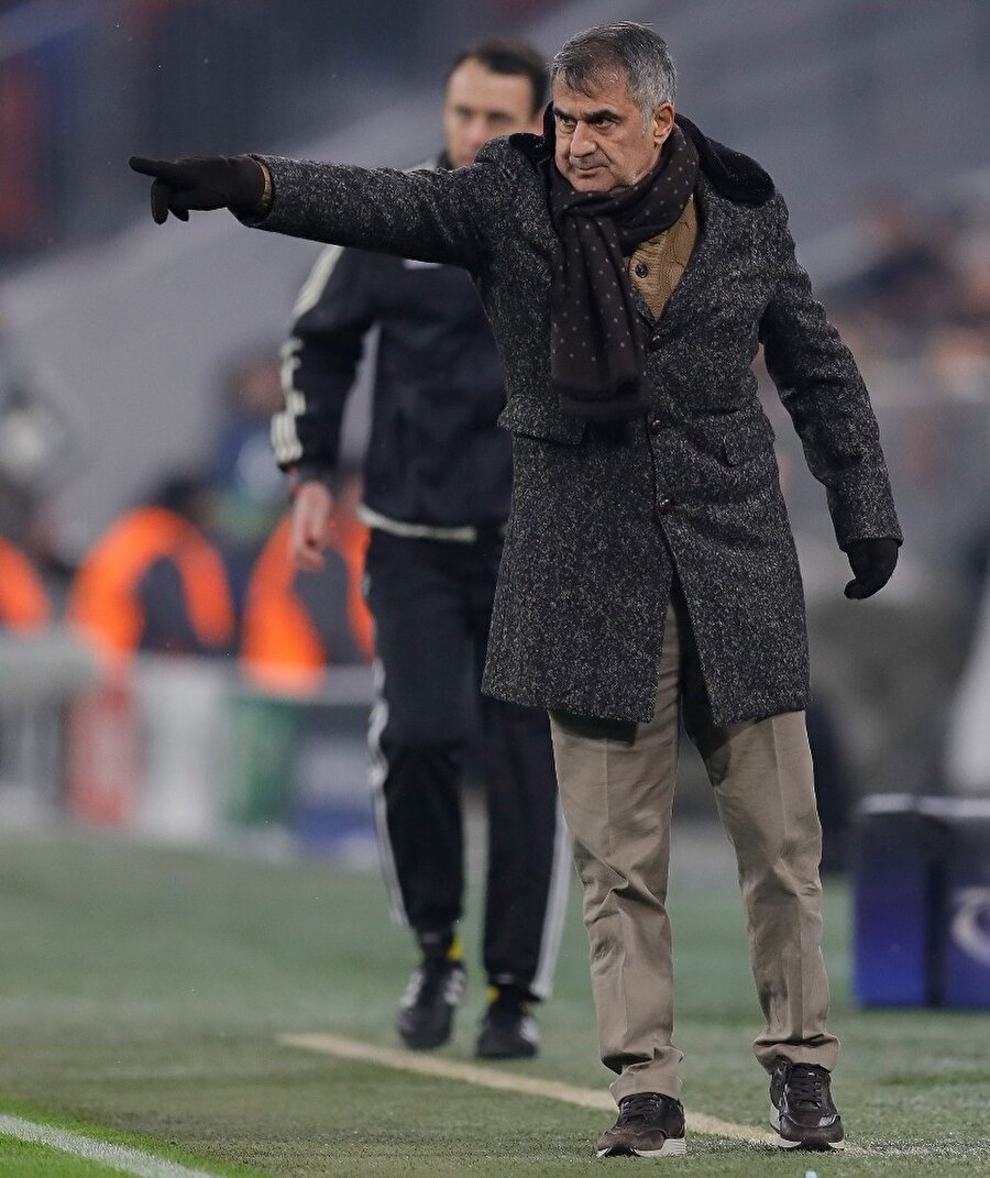 Şenol Güneş: Oyuncularımı eleştirmem