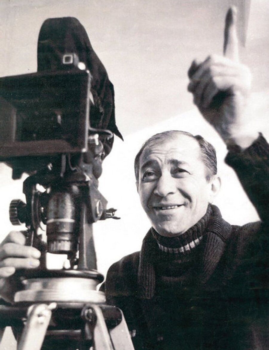 Ertem Eğilmez'in doğum günü