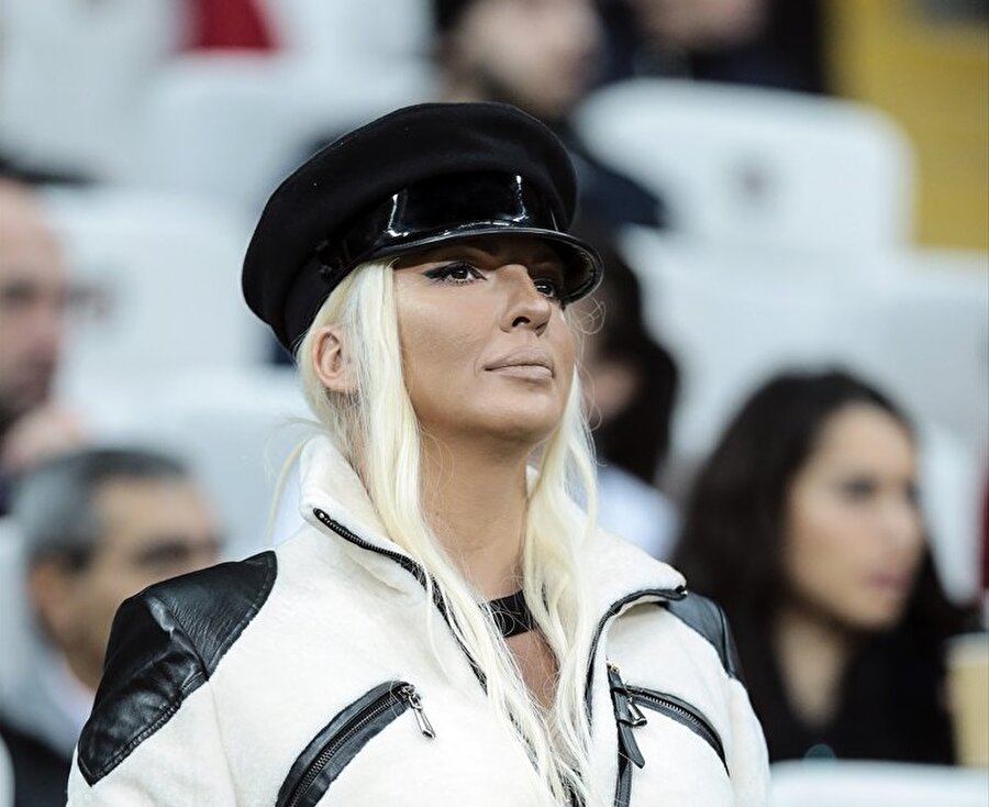 Jelena Karleusa'dan Fenerbahçe'ye küfür