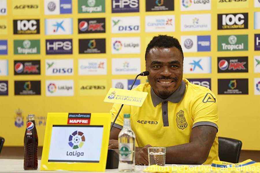 Emenike İspanya'da da tutunamadı!