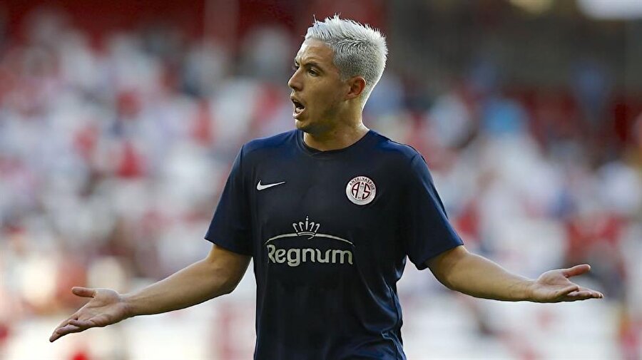 Nasri'ye 6 ay futboldan men cezası!