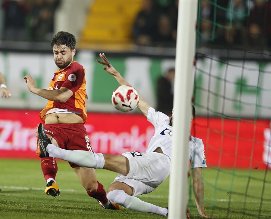 Ahmet Çalık'ın göbeği Akhisarspor maçına damga vurdu!