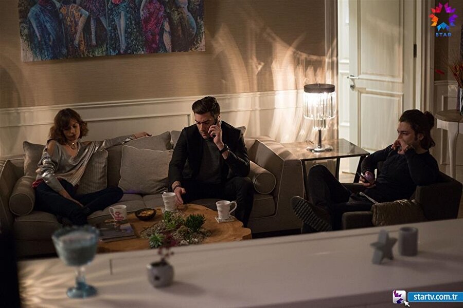 Fazilet Hanım ve Kızları