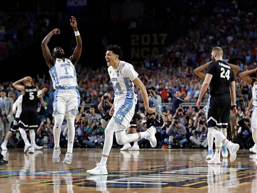 North Carolina Üniversitesi- Çok sayıda NBA ve NFL oyuncusu çıkaran üniversite, ünlü atletik programlarının yanı sıra, kütüphane ve bilgi yönetimi için de önemli bir yer. 
