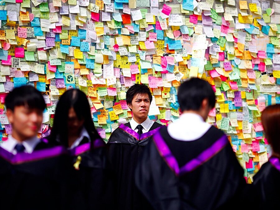 Hong Kong Üniversitesi- Eğer dişleriniz bembeyaz ve kusursuz olsun istiyorsanız, bu üniversite tam gidilecek yer. Çünkü bu üniversiteden alınmış bir diş hekimliği diploması, dünyanın en iyi diploması sayılıyor.
