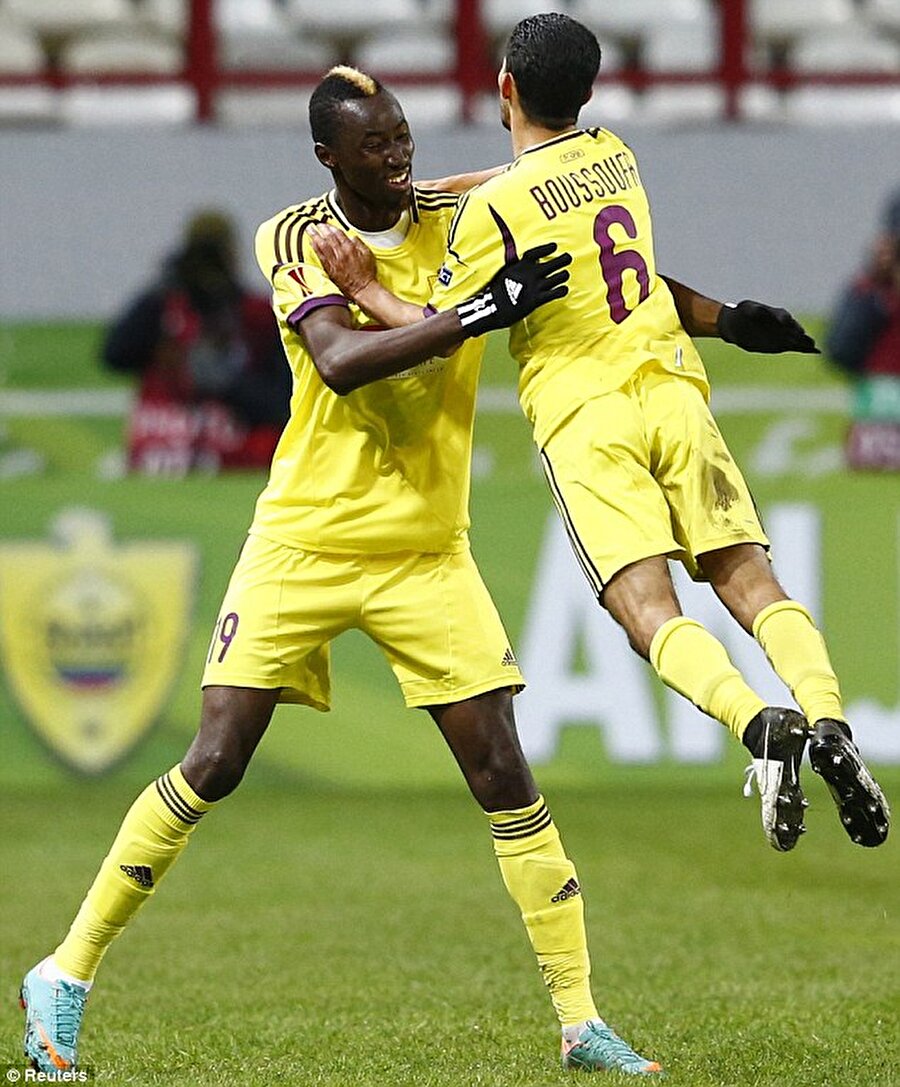 Lacina Traore / 2,03
Fildişi Sahilli 2,02'lik Lacina Traore, Fransız ekibi Amiens'te top koşturuyor.