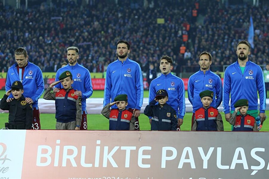 Trabzonspor takımı seremonide.