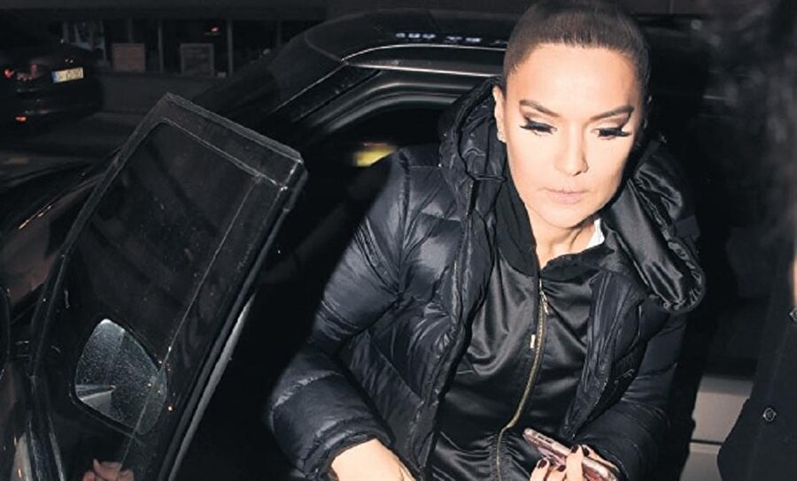 Demet Akalın