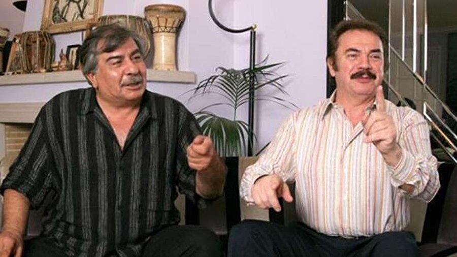 Hastaneye kaldırıldı
Türkiye Musiki Eser Sahipleri Meslek Birliği’ne (MESAM) Kültür ve Turizm Bakanlığı yaptığı incelemeler neticesinde mevcut yönetim kurulunun yerine Yavuz Bingöl, Recep Ergül, Polat Yağcı, İpek Açar, Turhan Taşan, Fuat Güner ve Coşkun Sabah'ı üye olarak atadı.