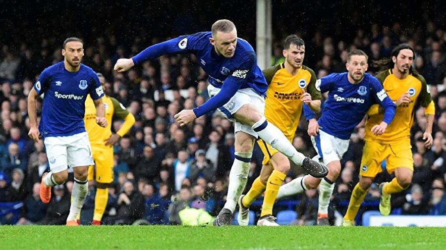 Wayne Rooney, Cenk Tosun