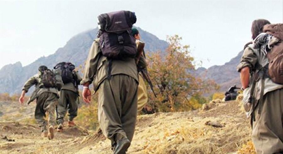 PYD/PKK'lı teröristler arkalarına bakmadan kaçıyor
