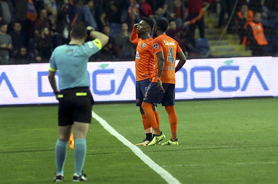 Başakşehir'in gol sevinci.