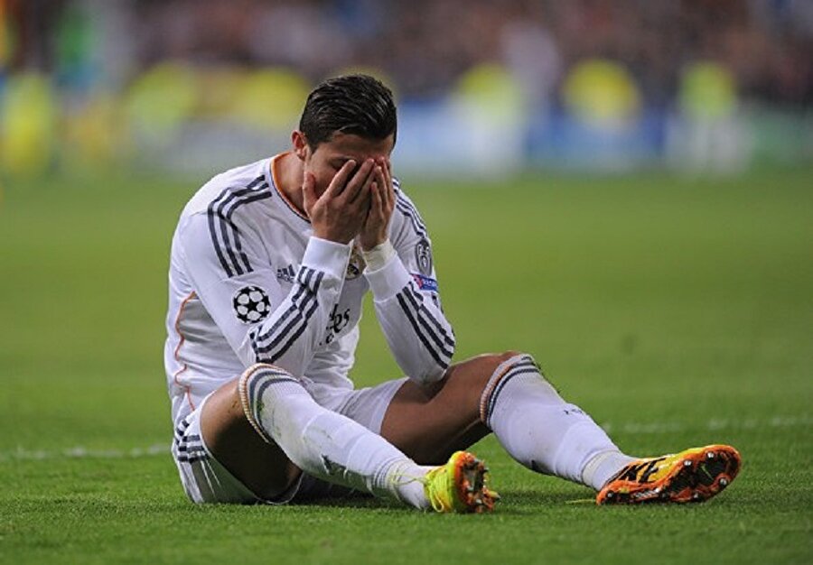Cristiano Ronaldo hapse mi giriyor?
