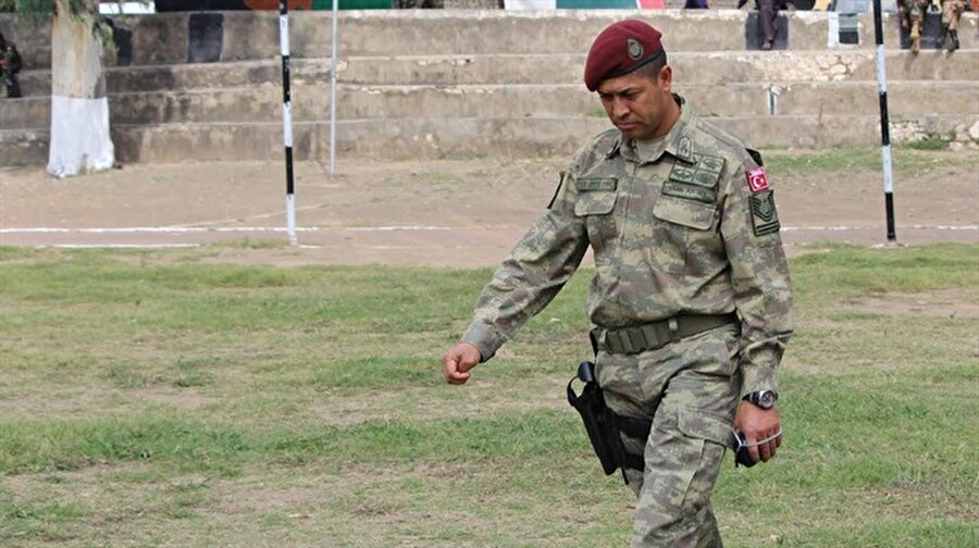 Ömer Halisdemir'in şehit edilmesi davasında istenen ceza belli oldu

                                    15 Temmuz darbe girişiminin seyrini değiştiren Astsubay Ömer Halisdemir'in şehit edilmesine ilişkin açılan davada Cumhuriyet Savcısı Mustafa Manga, bütün sanıkların ağırlaştırılmış müebbet hapse çarptırılmasını talep etti.
                                