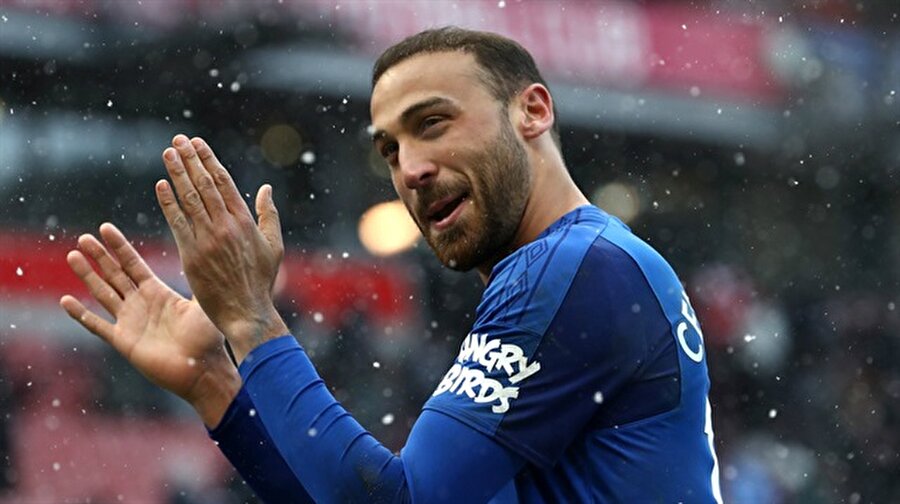 Cenk Tosun'dan Cyrstal Palace itirafı

                                    Everton'da attığı gollerle adından söz ettirmeye başlayan Cenk Tosun, Şenol Güneş ile Sam Allardayce'in oyun yapısıyla ilgili değerlendirmelerde bulundu ve Premier Lig ile Süper Lig arasındaki faklara değindi. Milli futbolcu ayrıca Everton'a transferinden önce Crystal Palace'ın kapısından döndüğünü de itiraf etti.
                                