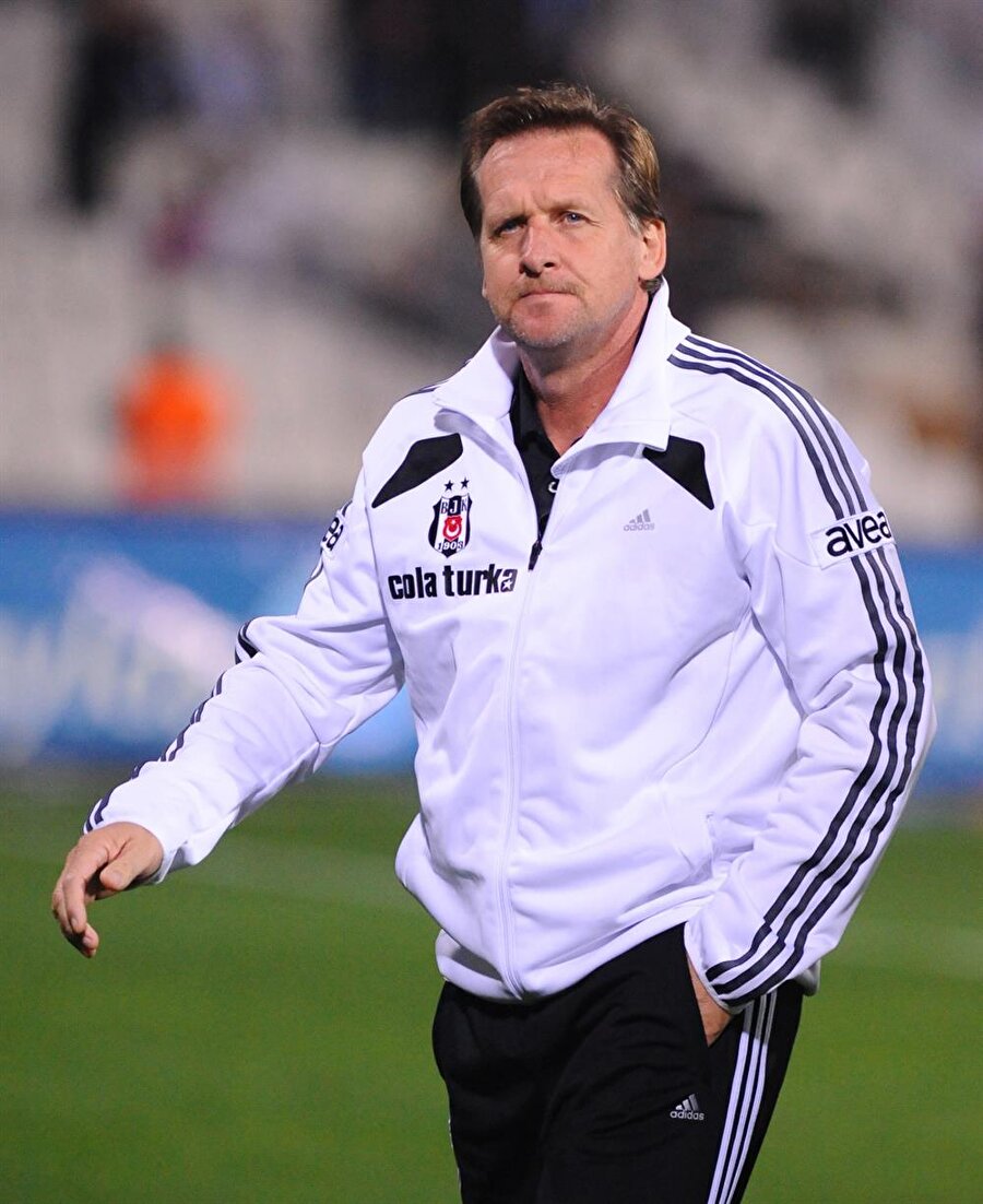 Beşiktaş'ın eski hocası Çin'e uçtu