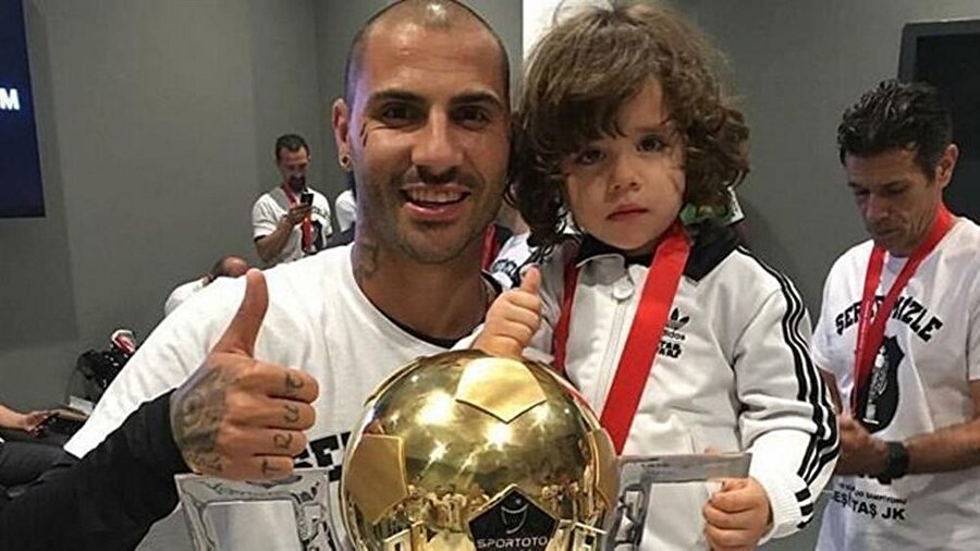 Quaresma'nın oğlu.
