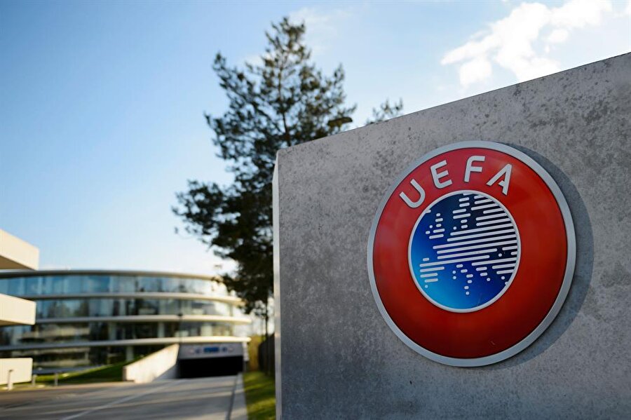 UEFA’dan flaş karar! Oyuncu değişikliği kuralı değişti