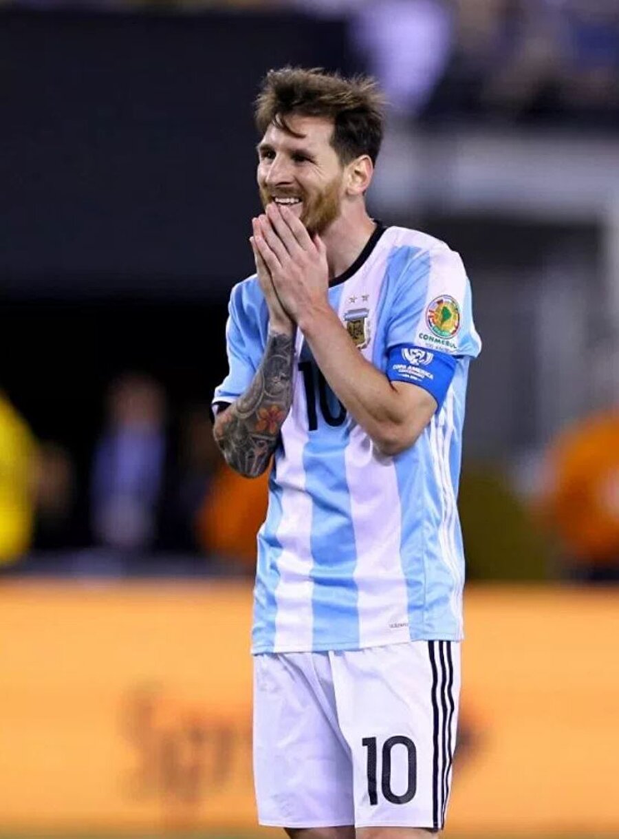 Messi'yi daha önce hiç böyle görmediniz! Arjantinli yerin dibine girdi