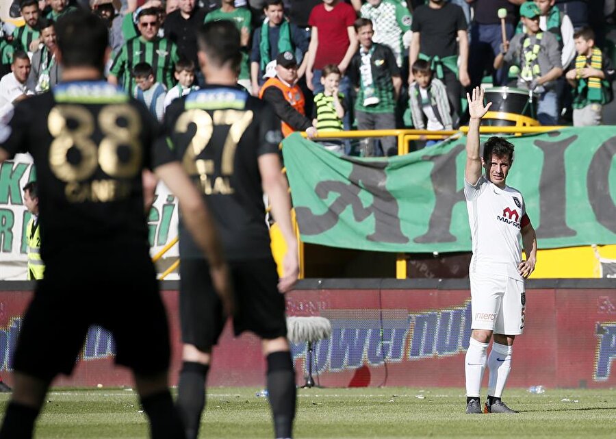 Emre Belözoğlu