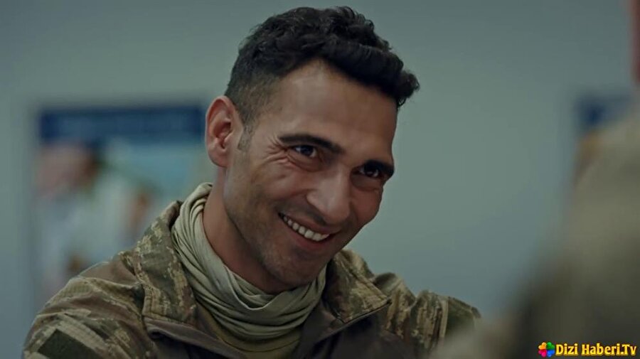 
                                    
                                    Kesin olmamakla birlikte Ali Haydar rolüyle tanıdığımız Mustafa Yıldıran'ın, Çukur dizisinde Cumali karakterini canlandıracağı konuşulanlar arasında. Konuyla ilgili ise henüz bir açıklama yapılmış değil.
                                
                                