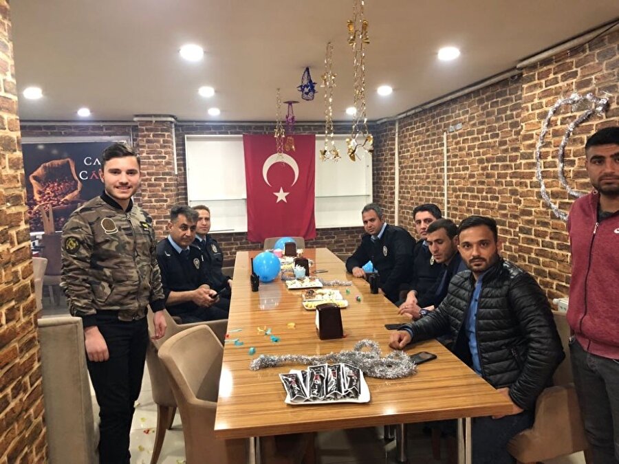 Malatyalı vatandaşlardan polis ekibine sürpriz.