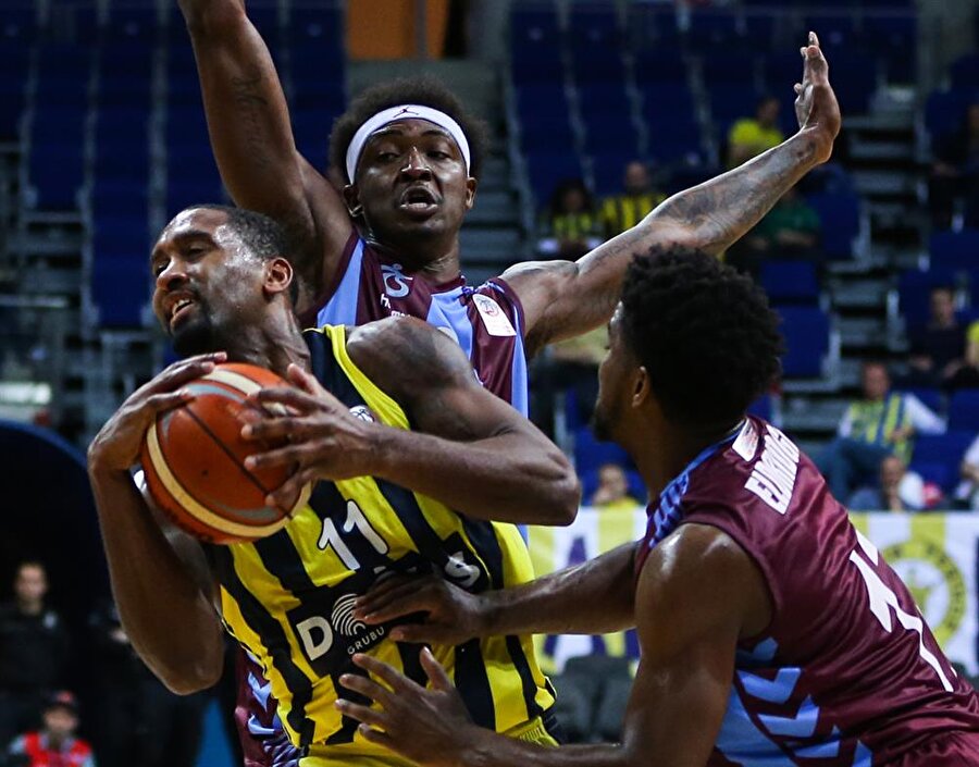 Trabzonsporlu basketbolculardan flaş karar