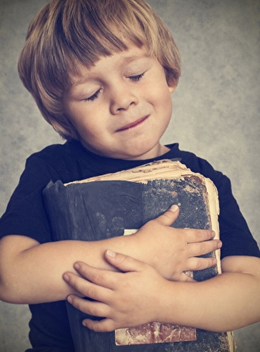 İhtiyaç sahiplerine ulaşmak amaçlanıyor...
 “Kitap Hediye Günü” kapsamında kitap okumayı ve paylaşmayı yaygınlaştırmak amacıyla, bir sosyal sorumluluk projesi geliştirdi. Proje ile Türkiye’de kitap okumayı sevdirip yaygınlaştırmak, ihtiyaç sahiplerine kitap ulaştırmak hedefleniyor.