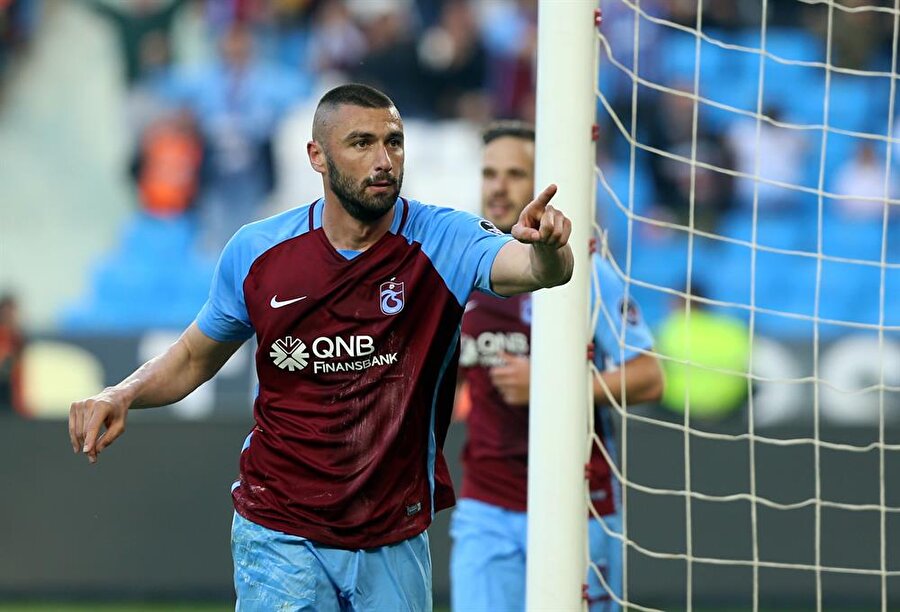 Burak Yılmaz hakkında flaş iddia! İstanbul'a dönüyor