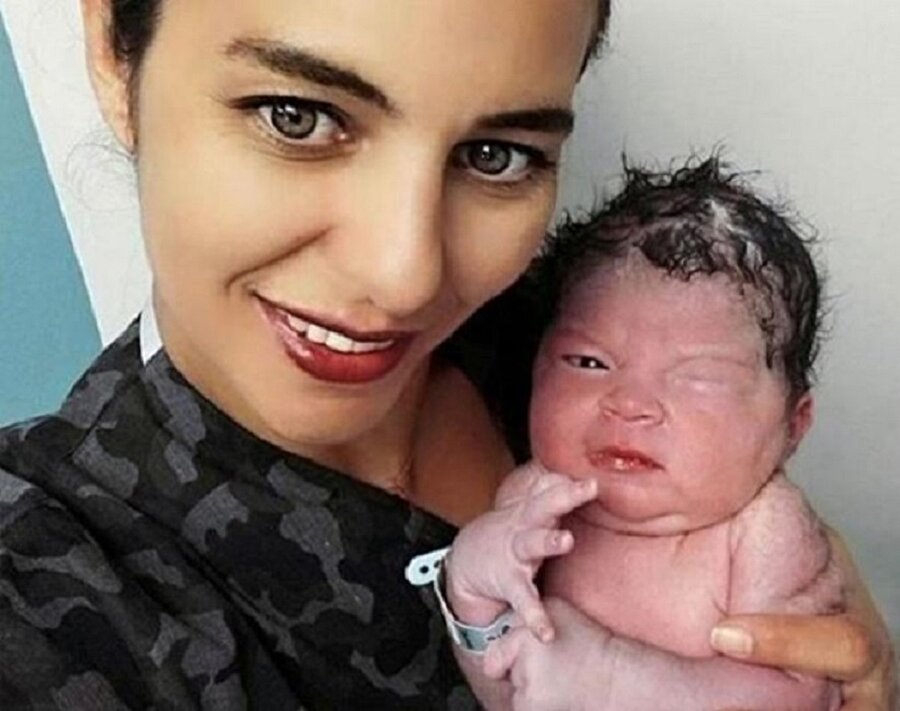 ​Abla bıraksaydın da bebek doğsaydı