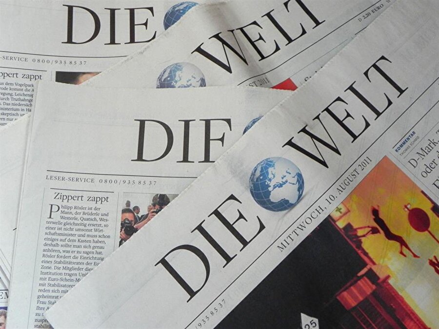 Die Welt gazetesi

                                    
                                    Die Welt gazetesi, Beştepe'de gerçekleşen zirveye geniş yer ayırırken, 'Erdoğan, 24 Haziran'da erken seçime gidileceğini açıkladı' başlığını attı.
                                
                                