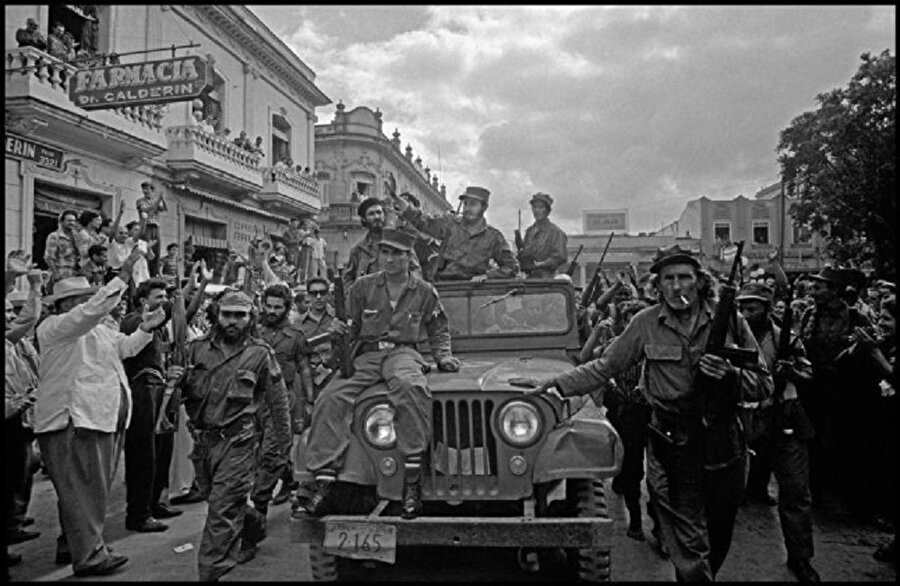 Amerika'nın Domuzlar Körfezi çıkarması yenilgisi.