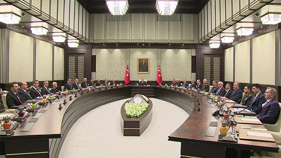 Bakanlık sayısı 14'e düşüyor
