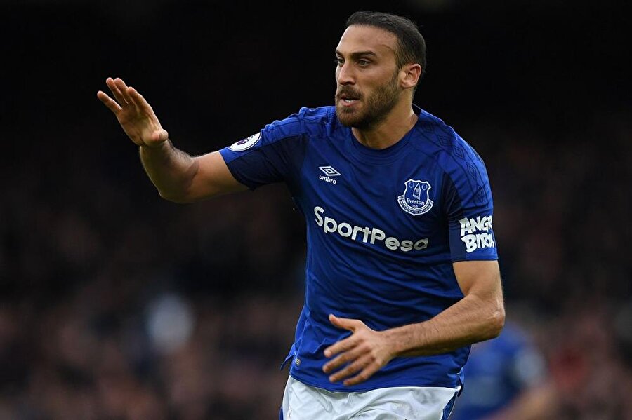 Cenk Tosun gülme krizine tutuldu! Neden mi?