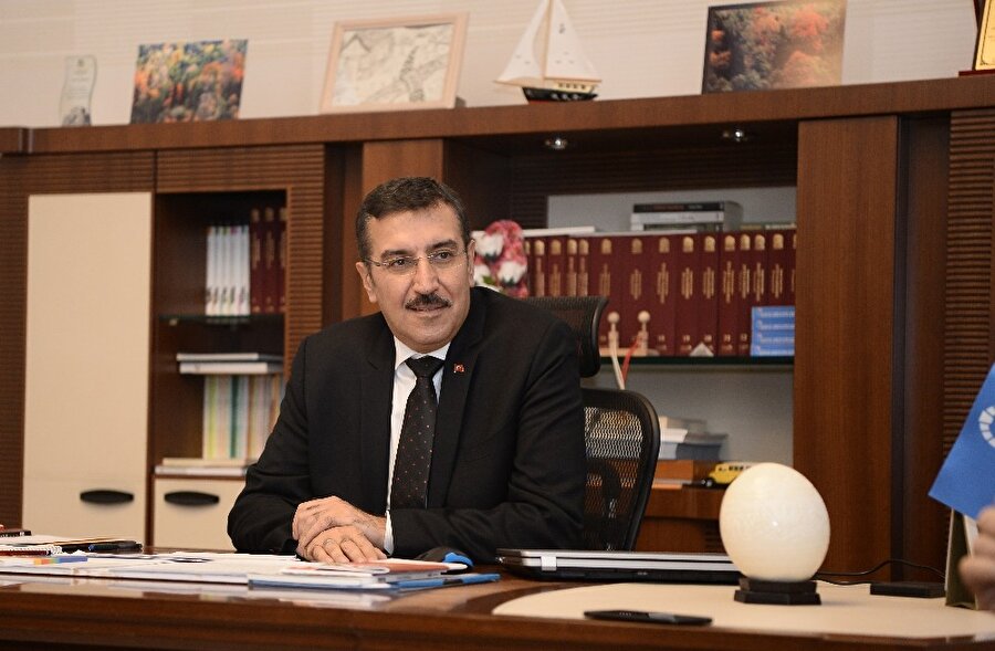 Gümrük ve Ticaret Bakanı Bülent Tüfenkci