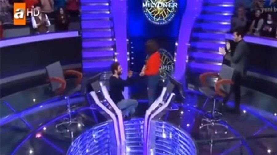 Kim Milyoner Olmak İster'de evlilik teklifi