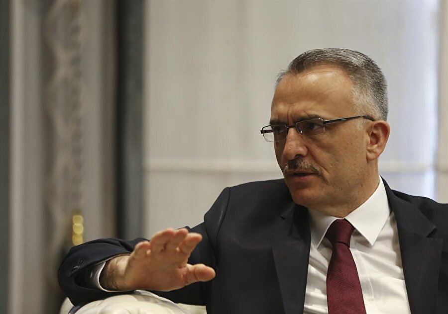 ​Maliye Bakanı Naci Ağbal