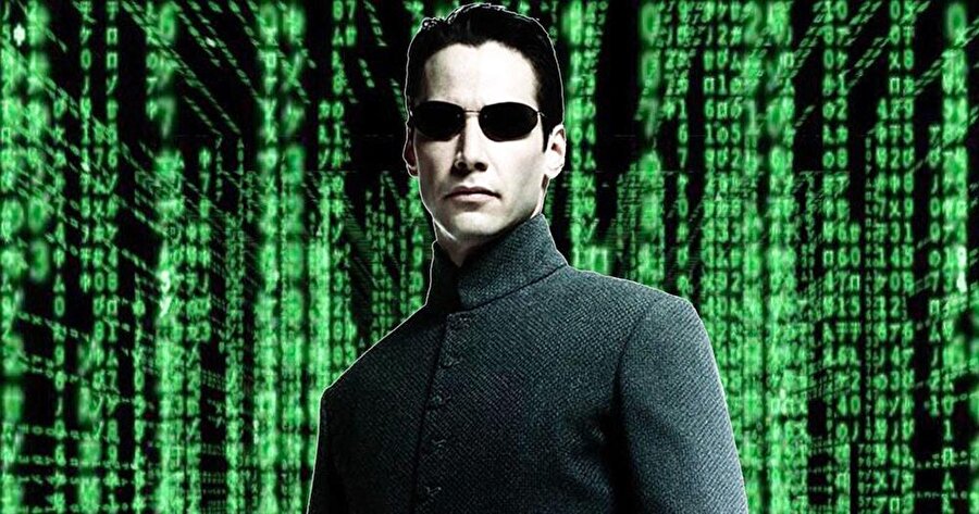 Matrix serisinin franchise gelirlerinden elde ettiği 104 milyon doların 80 milyon dolarlık kısmını, filmin kostüm ve özel efekt işlerinde çalışan insanlara dağıtmıştır.
