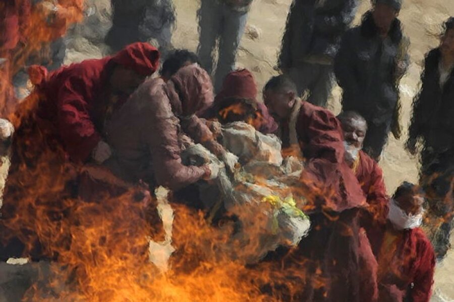 “Budist rahipler, Müslümanları yakıyor”