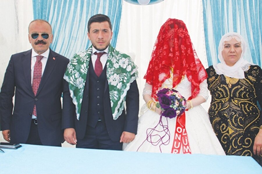 Van’da görkemli aşiret düğünü