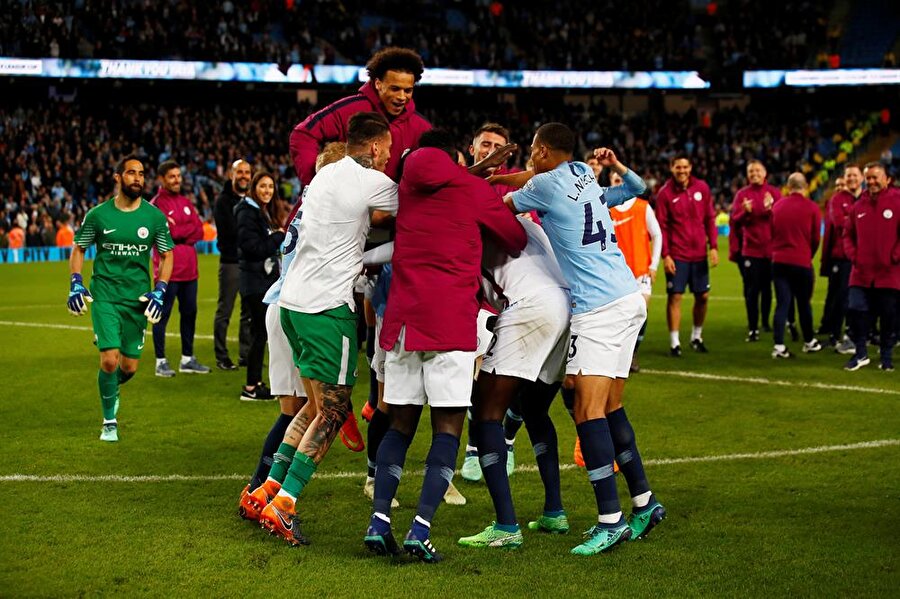 Şampiyon Manchester City'dan kırılması güç rekor