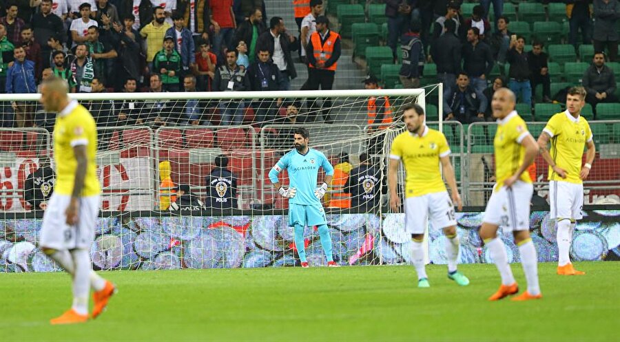 Fenerbahçeli oyuncular büyük üzüntü yaşadı.