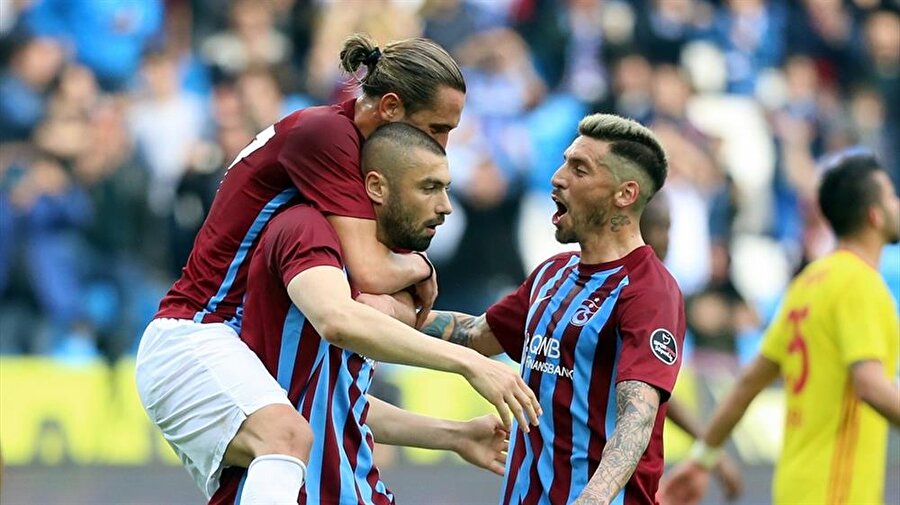 Trabzonspor'dan Burak Yılmaz ve Sosa açıklaması