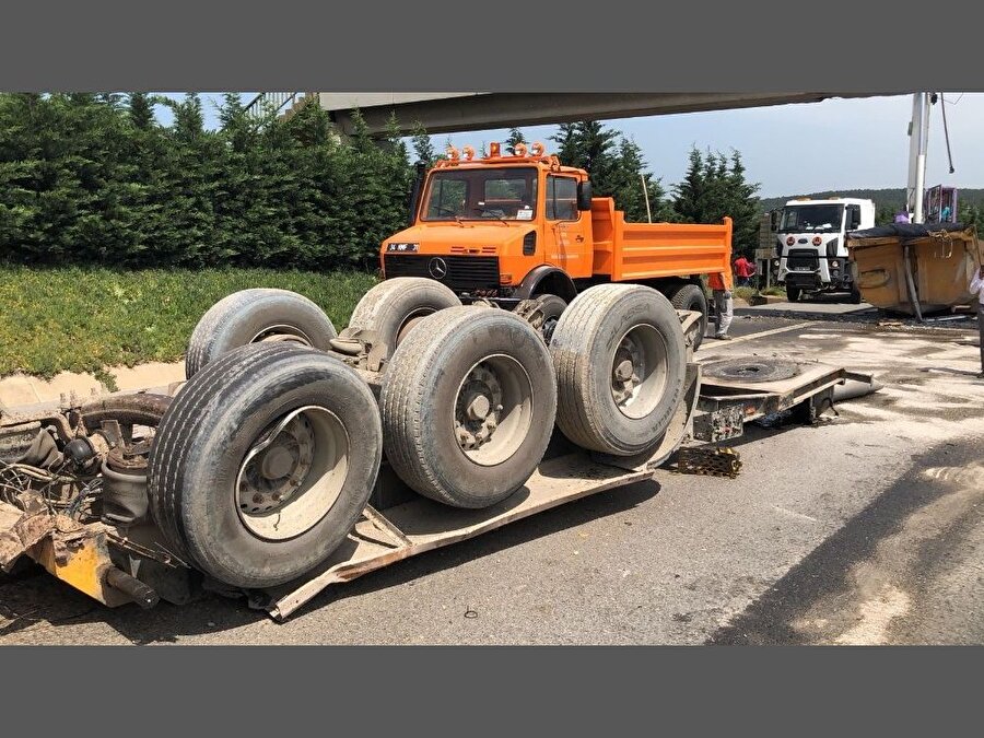 Açık unutulan damper üst geçite takıldı