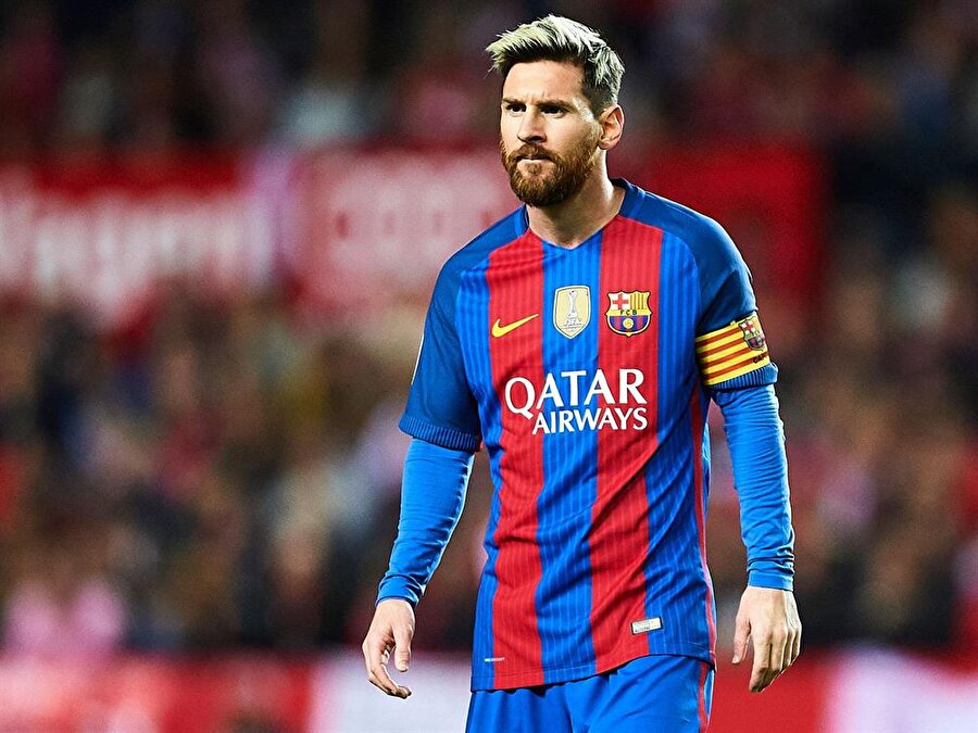 Lionel Messi
Barcelona ve Arjantin Milli Takımı'nın yıldızı Lionel Messi şimdiye kadar 32 kez şampiyonluk coşkusu yaşadı.